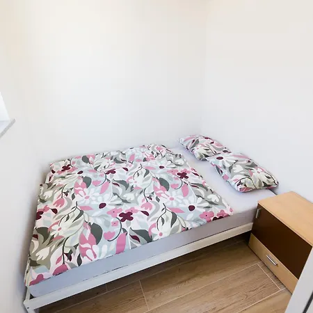 Apartment Tom Near Kolpa River Lejlighed *